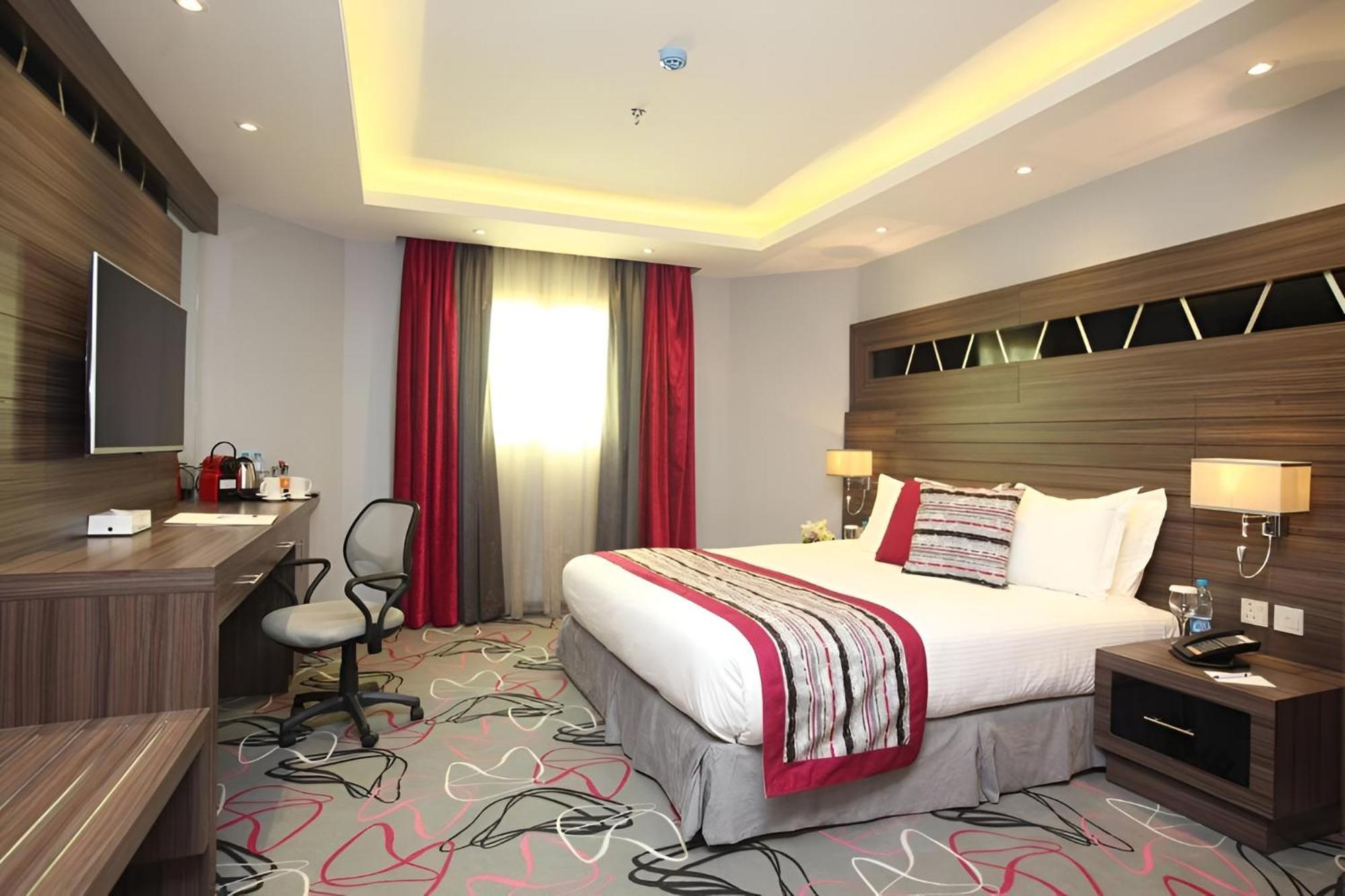 Continent Sumou Hotel Ал Хубар Екстериор снимка