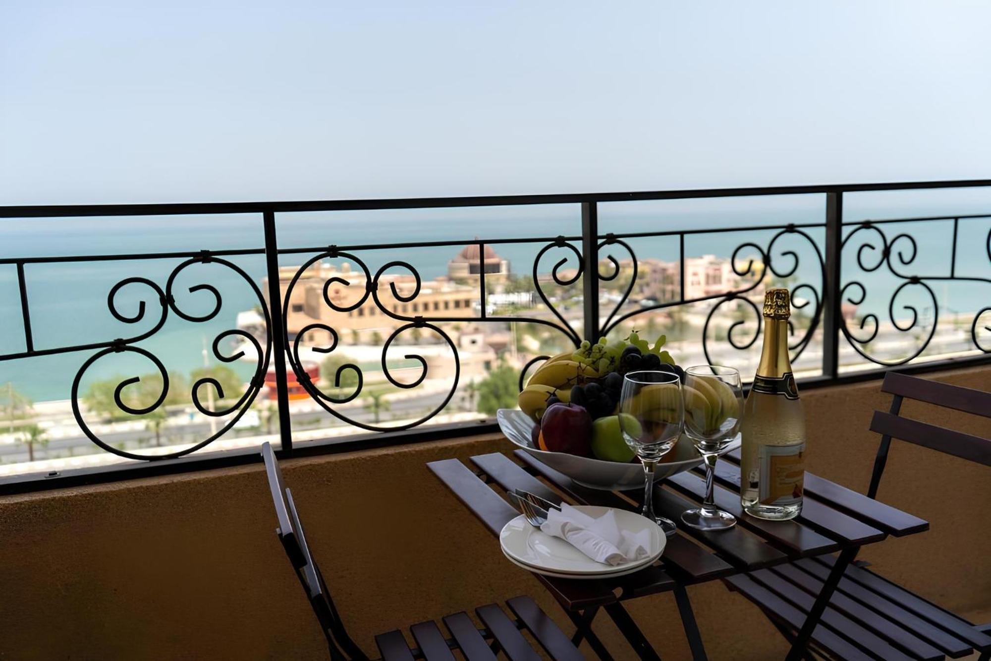 Continent Sumou Hotel Ал Хубар Екстериор снимка