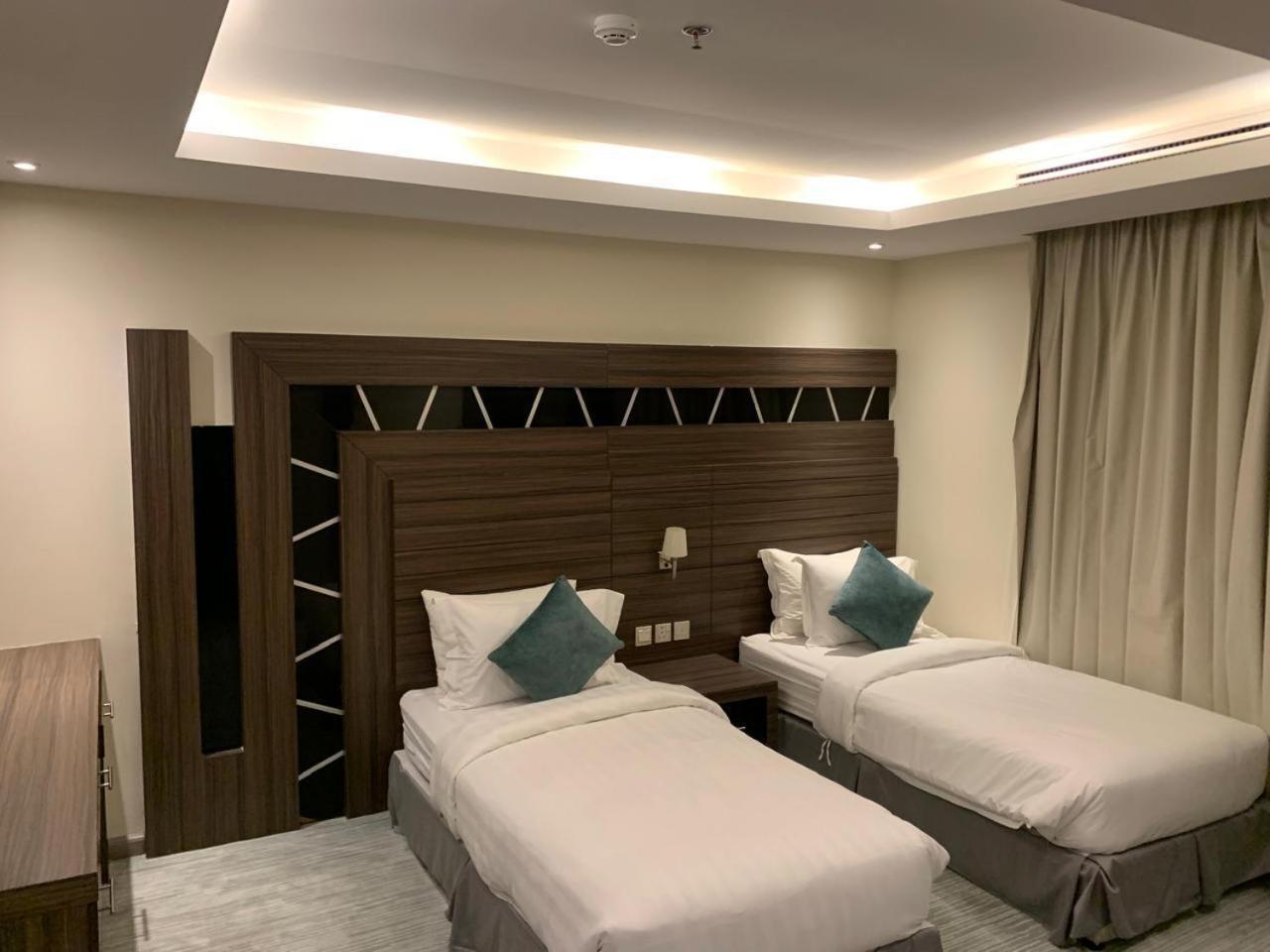 Continent Sumou Hotel Ал Хубар Екстериор снимка