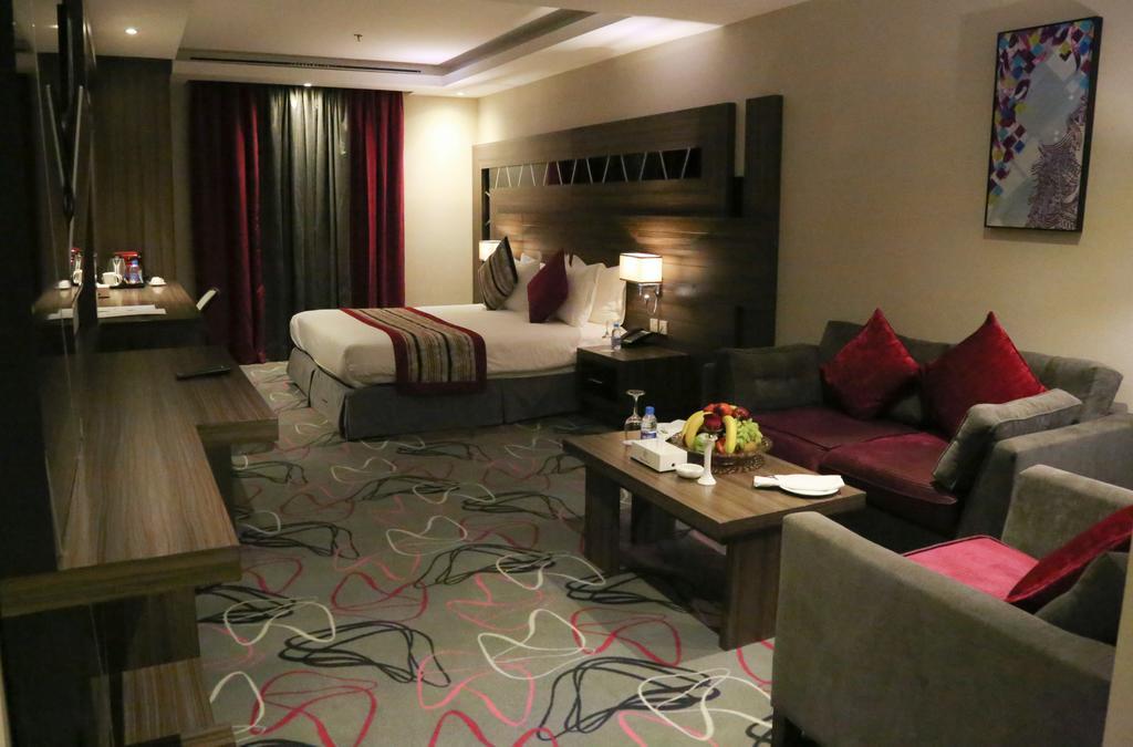 Continent Sumou Hotel Ал Хубар Екстериор снимка