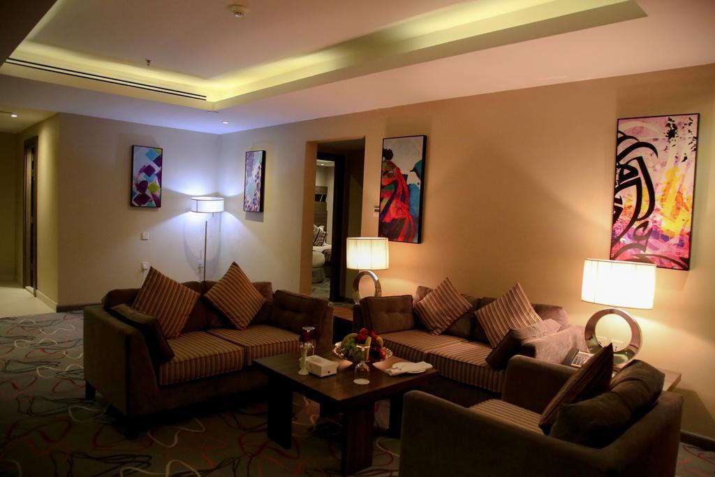 Continent Sumou Hotel Ал Хубар Екстериор снимка