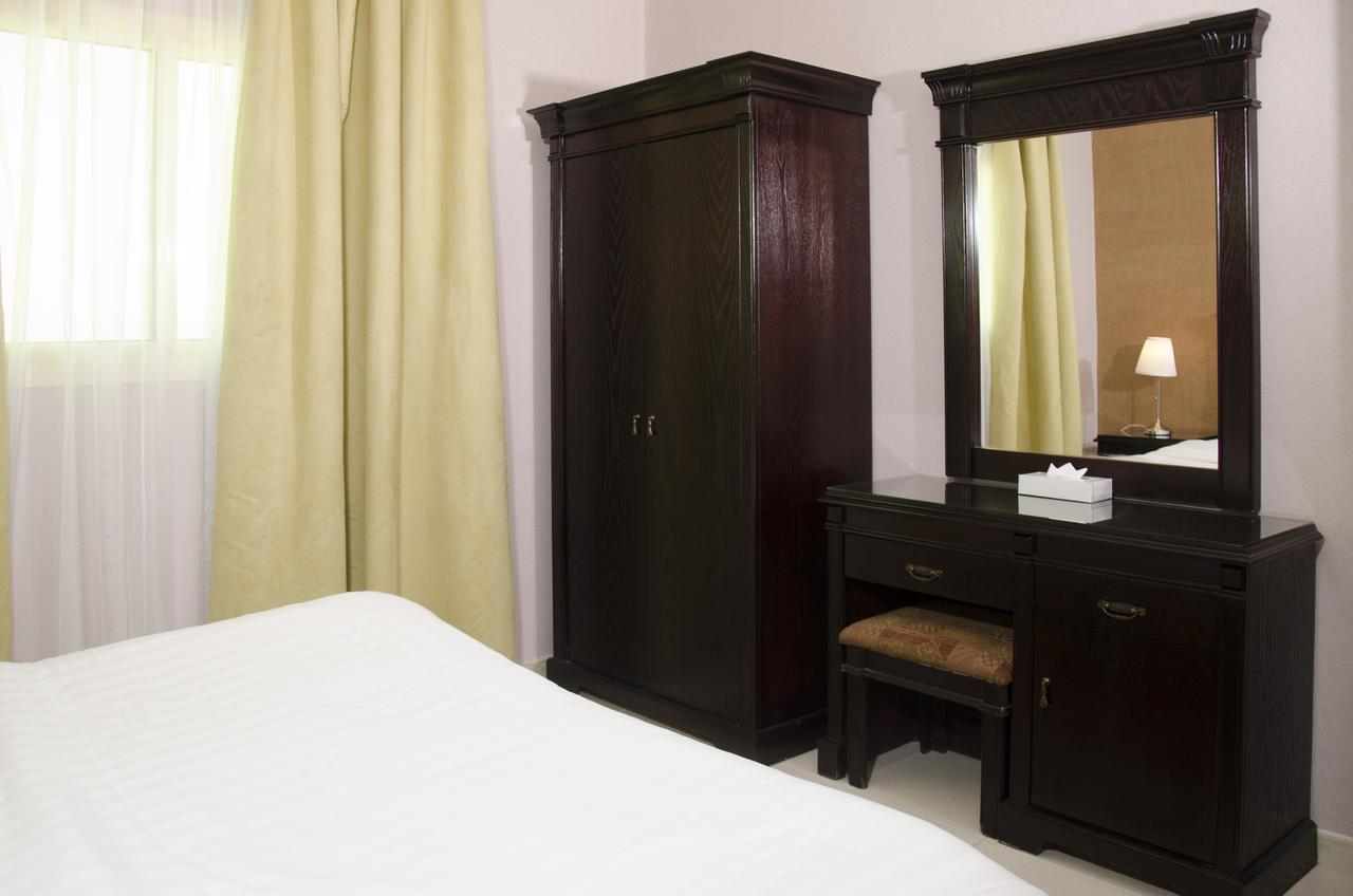 Continent Sumou Hotel Ал Хубар Екстериор снимка