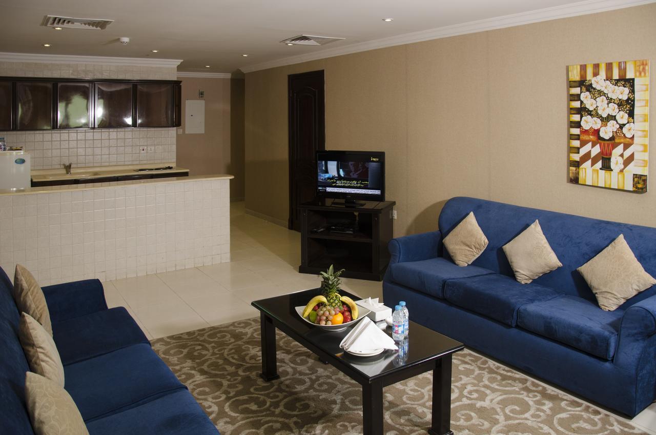 Continent Sumou Hotel Ал Хубар Екстериор снимка