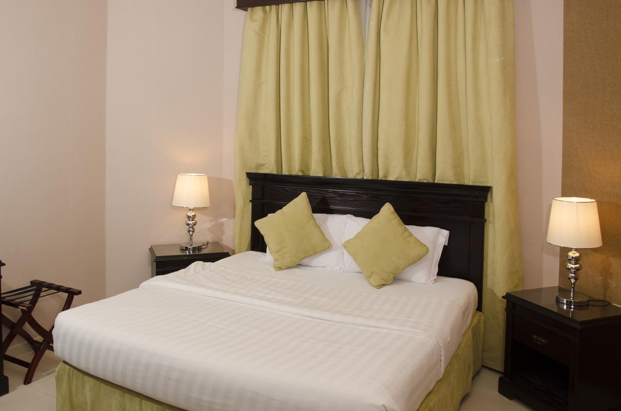 Continent Sumou Hotel Ал Хубар Екстериор снимка