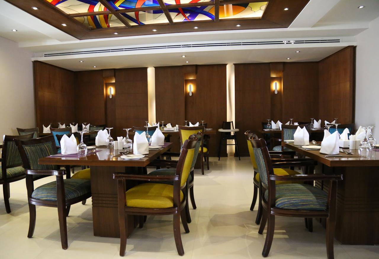 Continent Sumou Hotel Ал Хубар Екстериор снимка