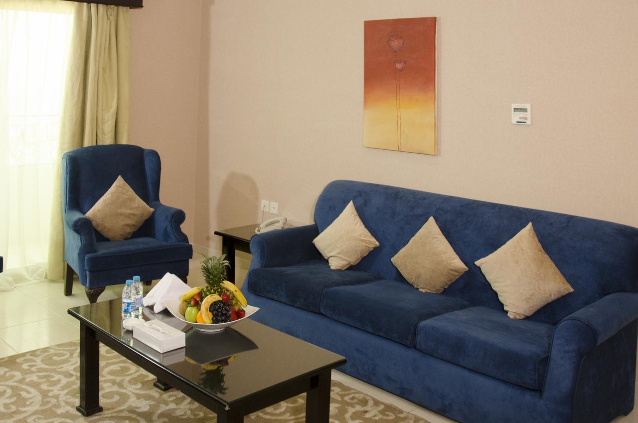 Continent Sumou Hotel Ал Хубар Екстериор снимка