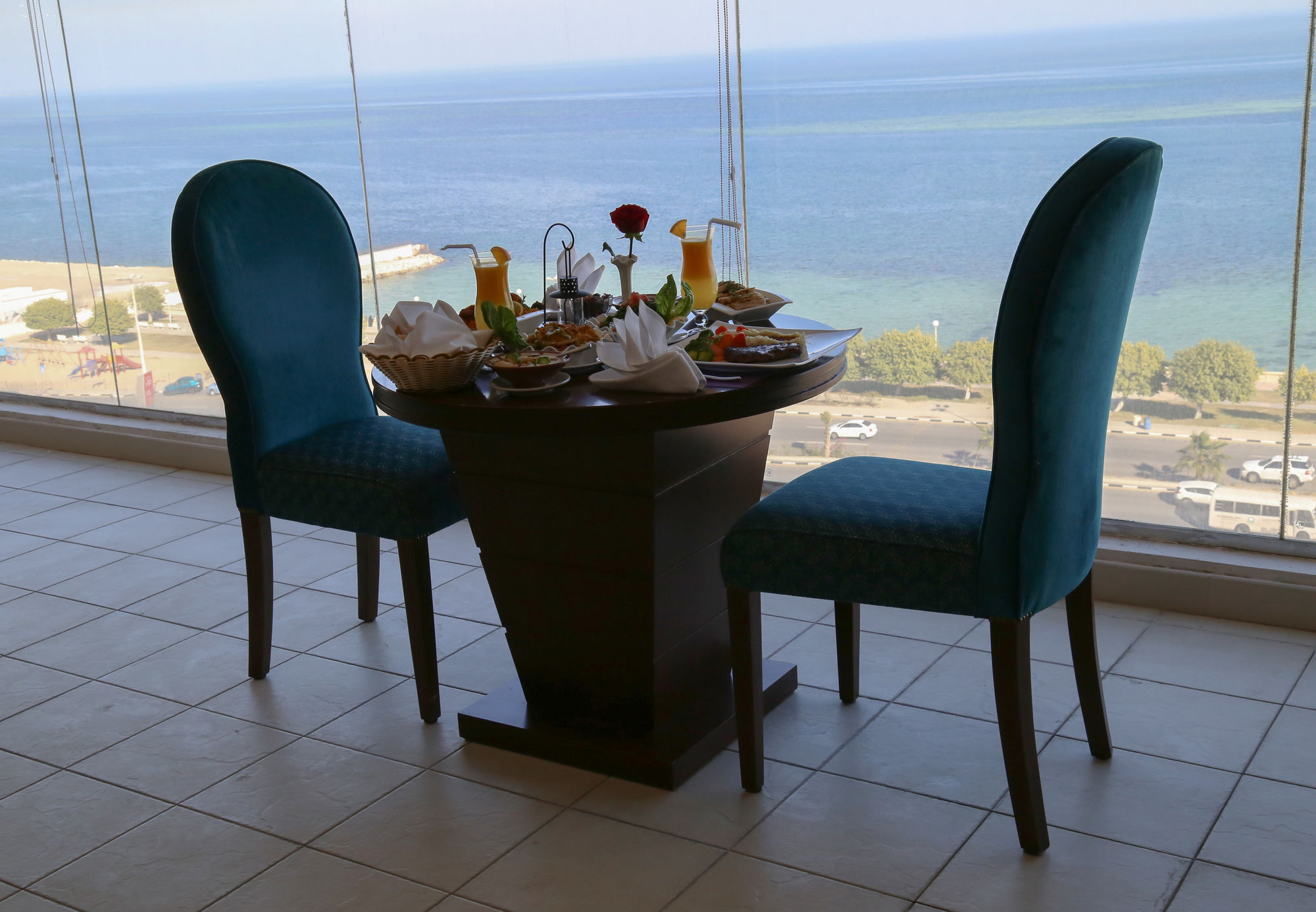 Continent Sumou Hotel Ал Хубар Екстериор снимка