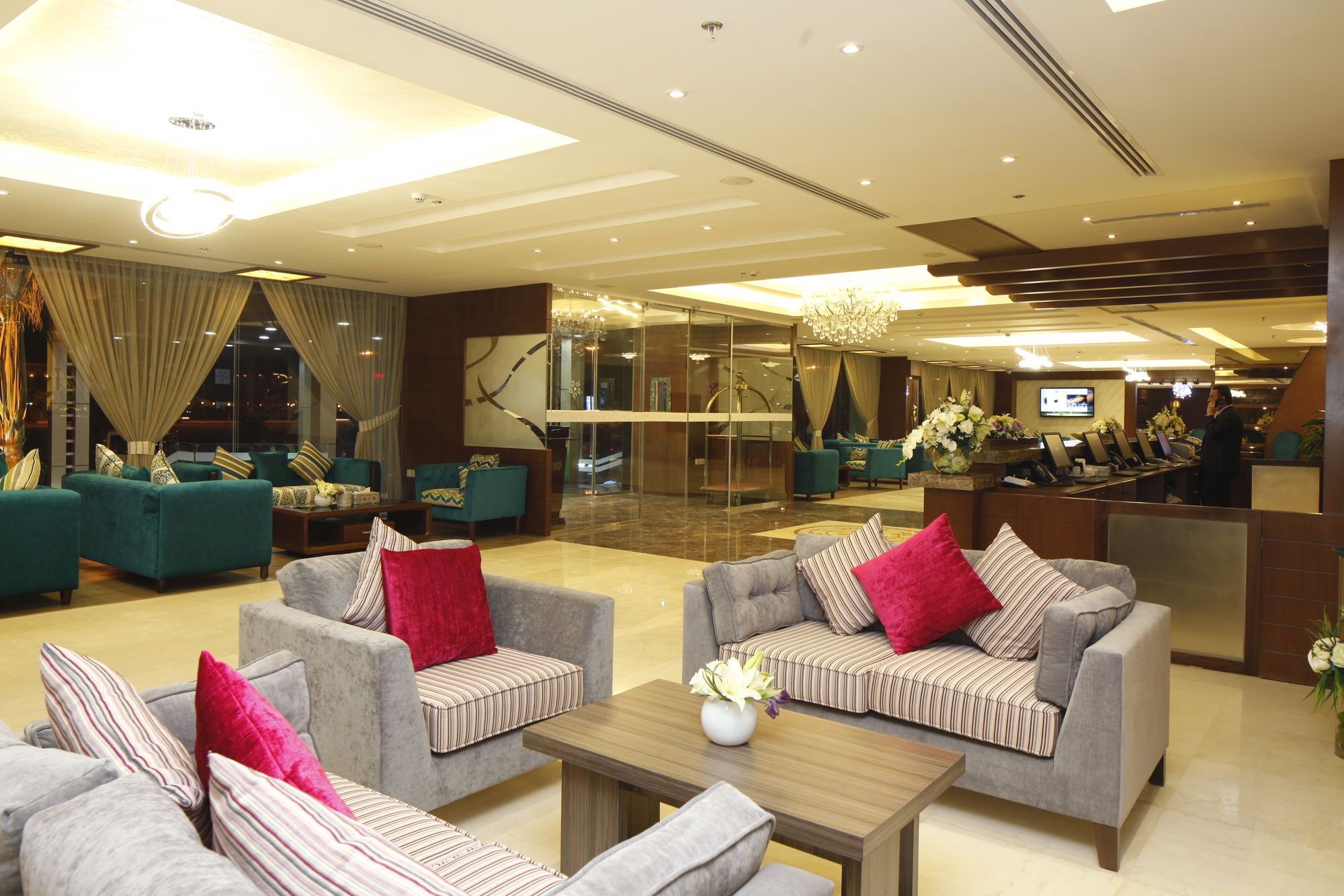 Continent Sumou Hotel Ал Хубар Екстериор снимка